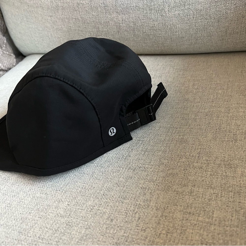 Lululemon packable hat - Picture 3 of 4
